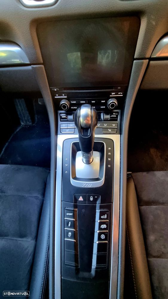 Porsche 718 - 11