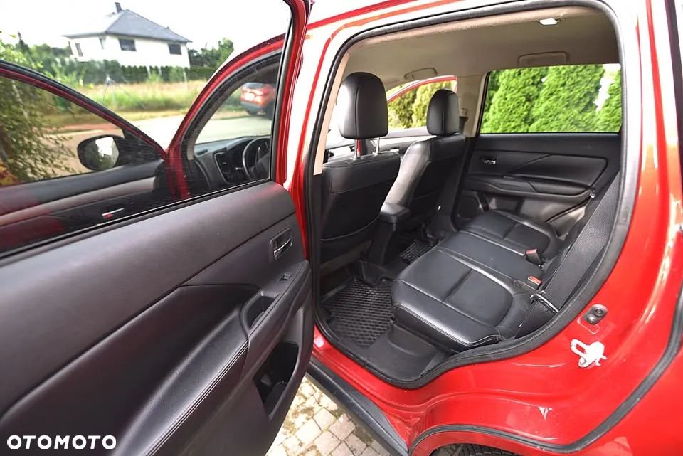 Mitsubishi Outlander - 7
