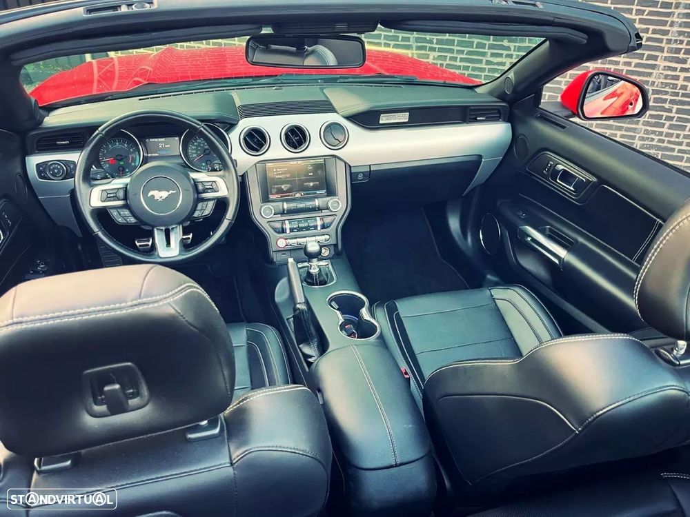 Ford Mustang 2.3i EcoBoost - 13