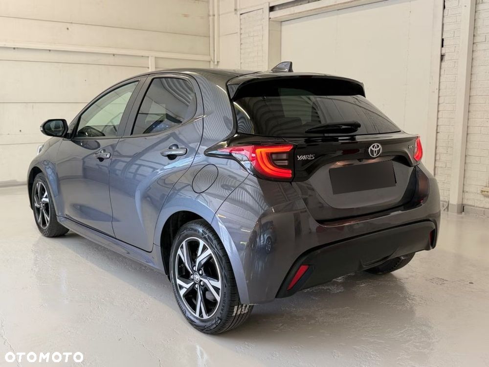 Toyota Yaris Hybrid 1.5 Style - 6