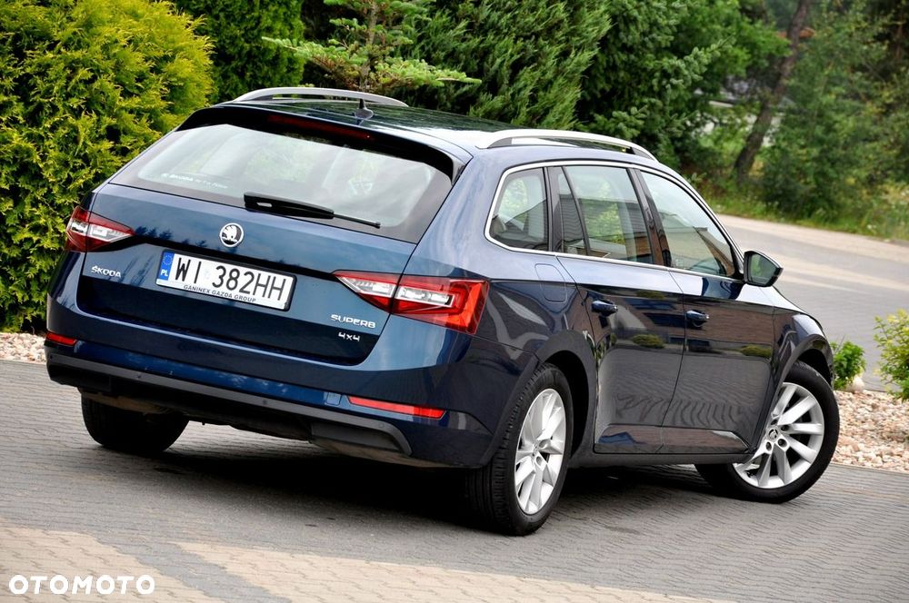 Skoda Superb 2.0 TDI SCR 4x4 Style DSG - 15