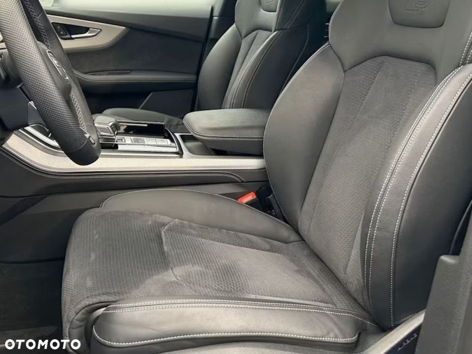 Audi Q8 - 5