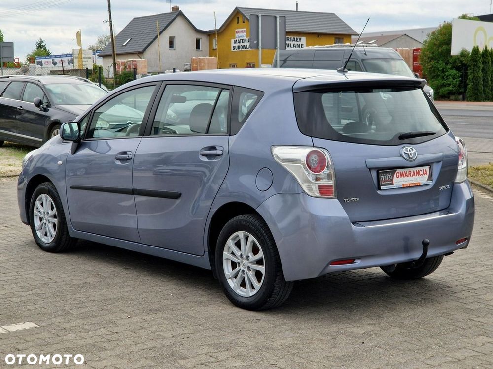 Toyota Verso 2011 photo 5