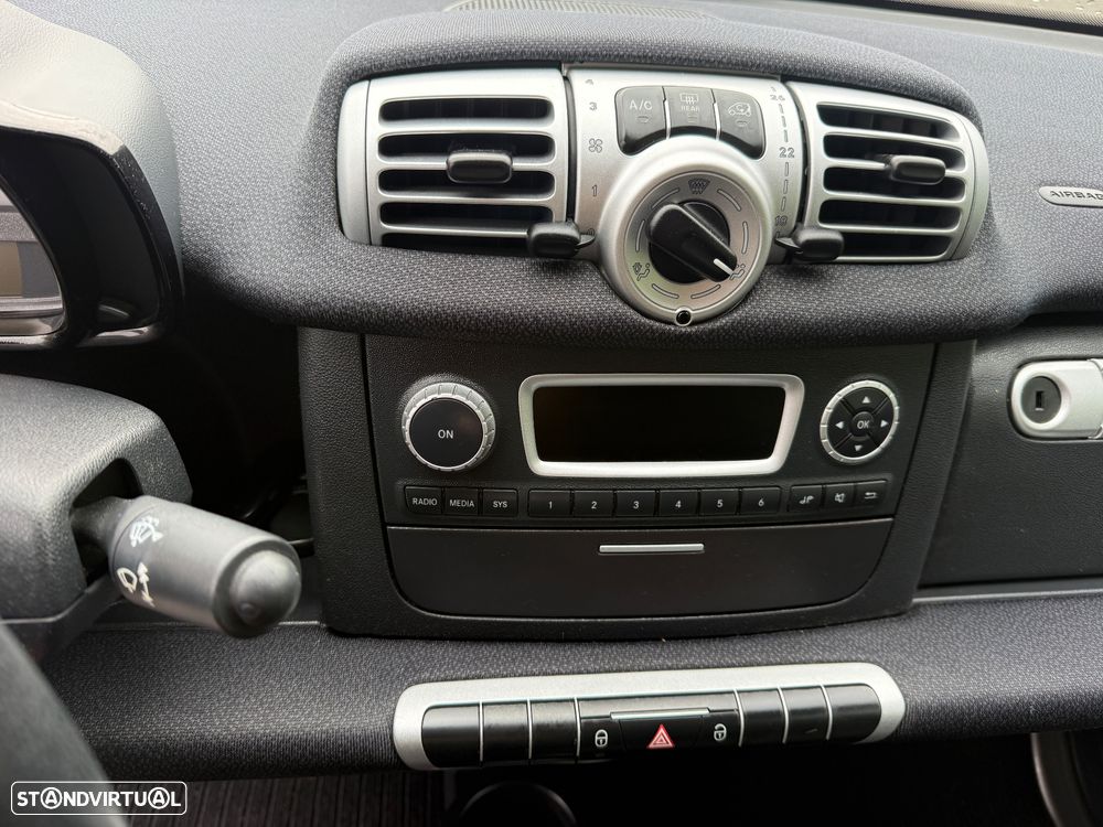 Smart ForTwo Coupé cdi softouch passion dpf - 14