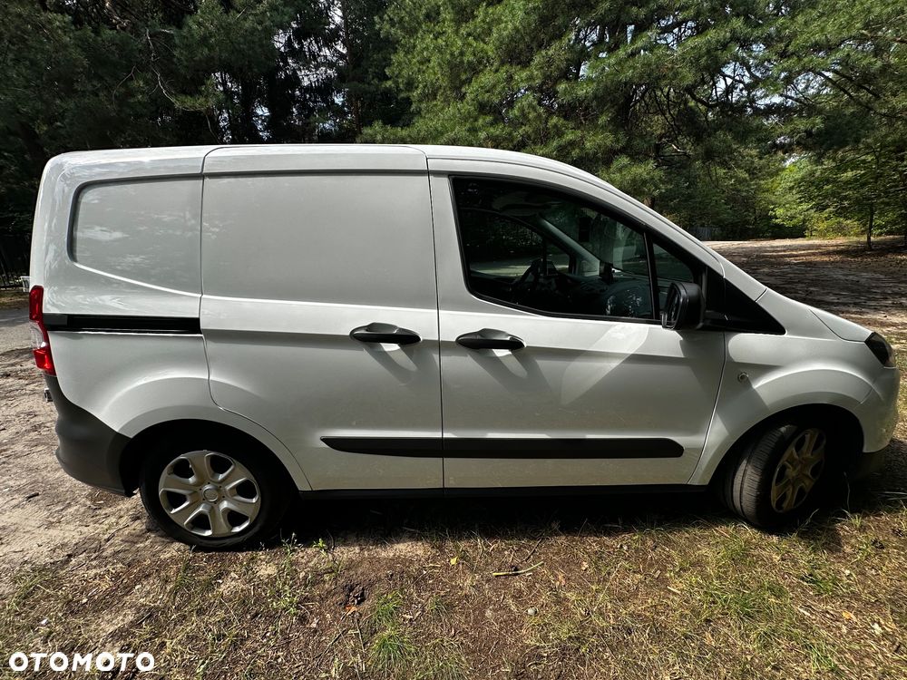 Ford Transit courier - 11
