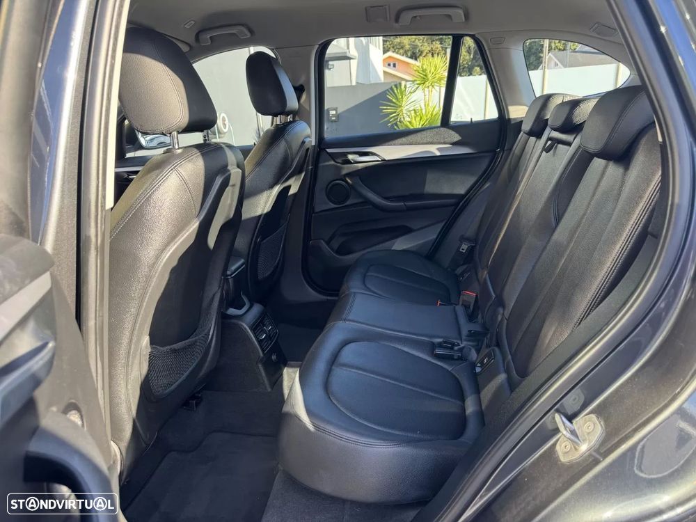 BMW X1 18 d sDrive Line Sport - 28