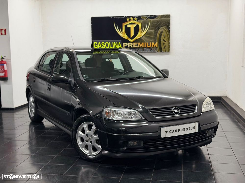 Opel Astra 1.4 Sport - 1