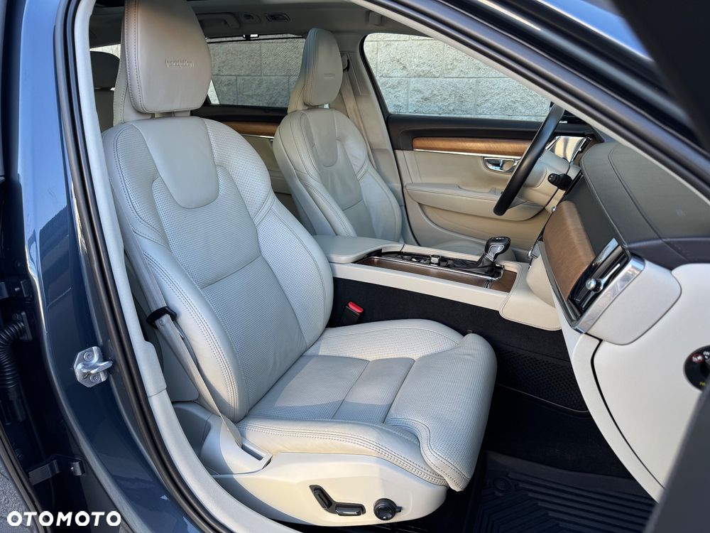 Volvo V90 D4 SCR AWD Inscription - 34