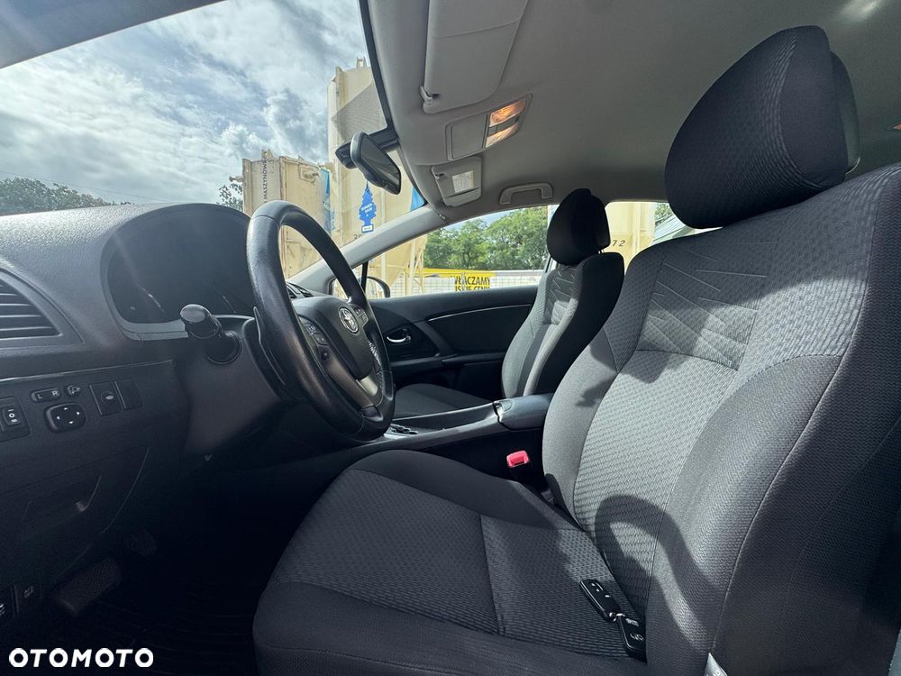 Toyota Avensis 2.0 Sol plus EU5 MS - 13