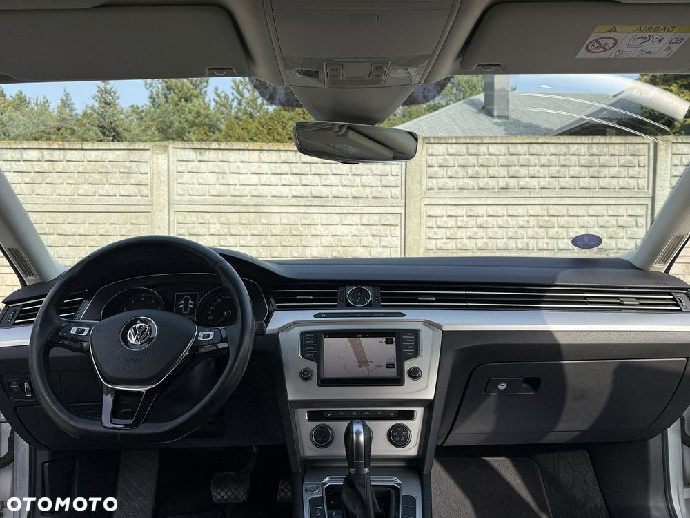 Volkswagen Passat - 5