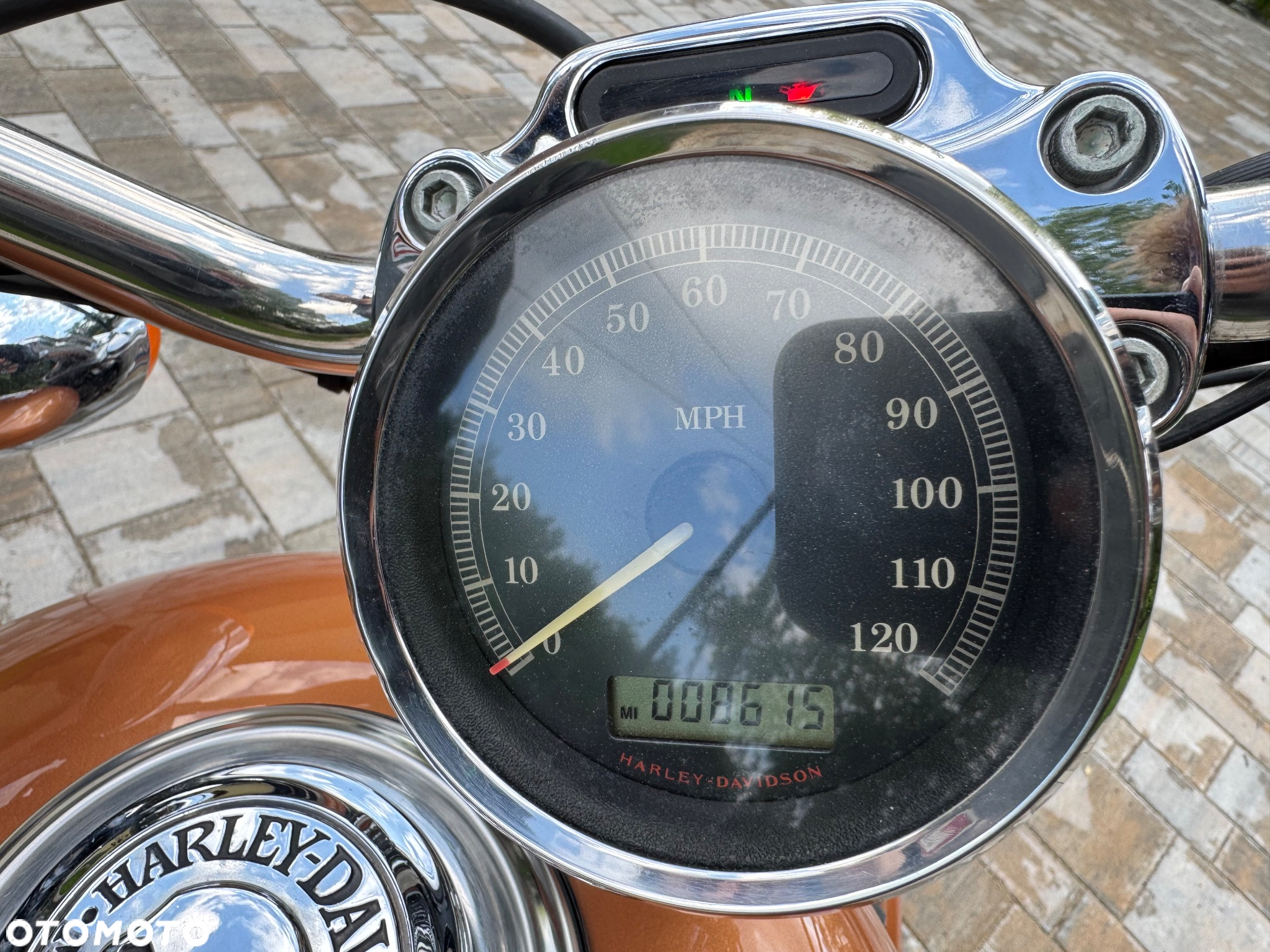 Harley-Davidson Sportster Custom 1200C - 7