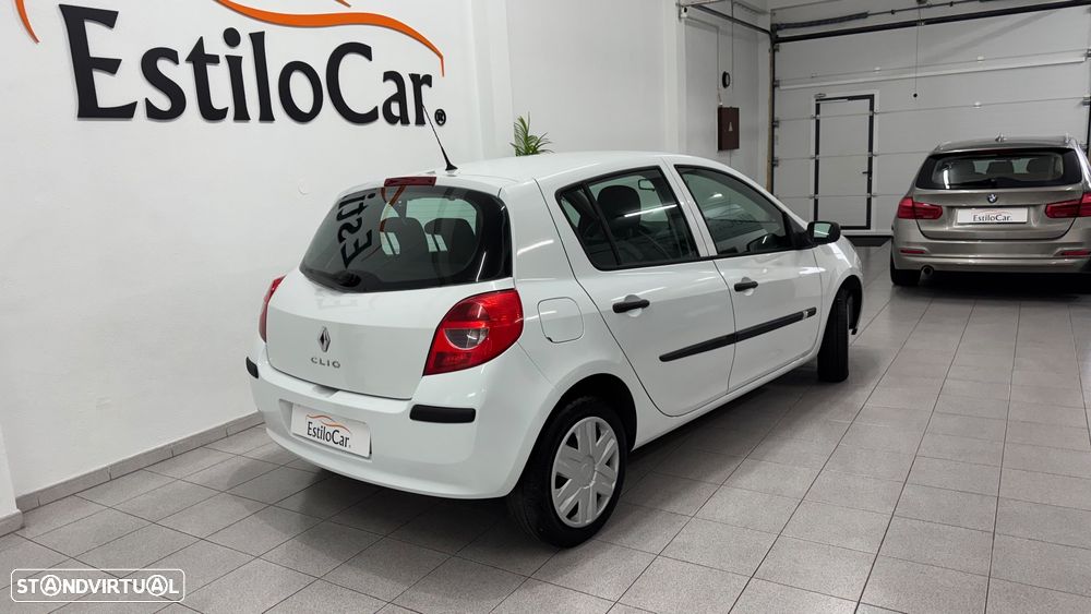 Renault Clio 1.2 16V Dynamique - 17