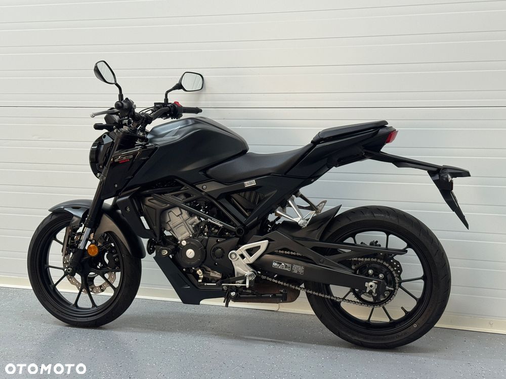 Honda CB - 17