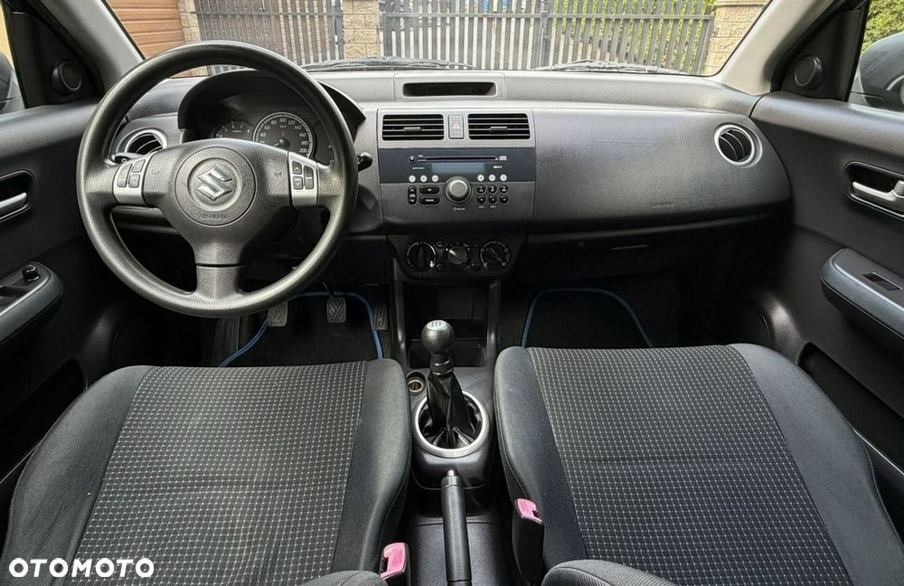 Suzuki Swift - 14
