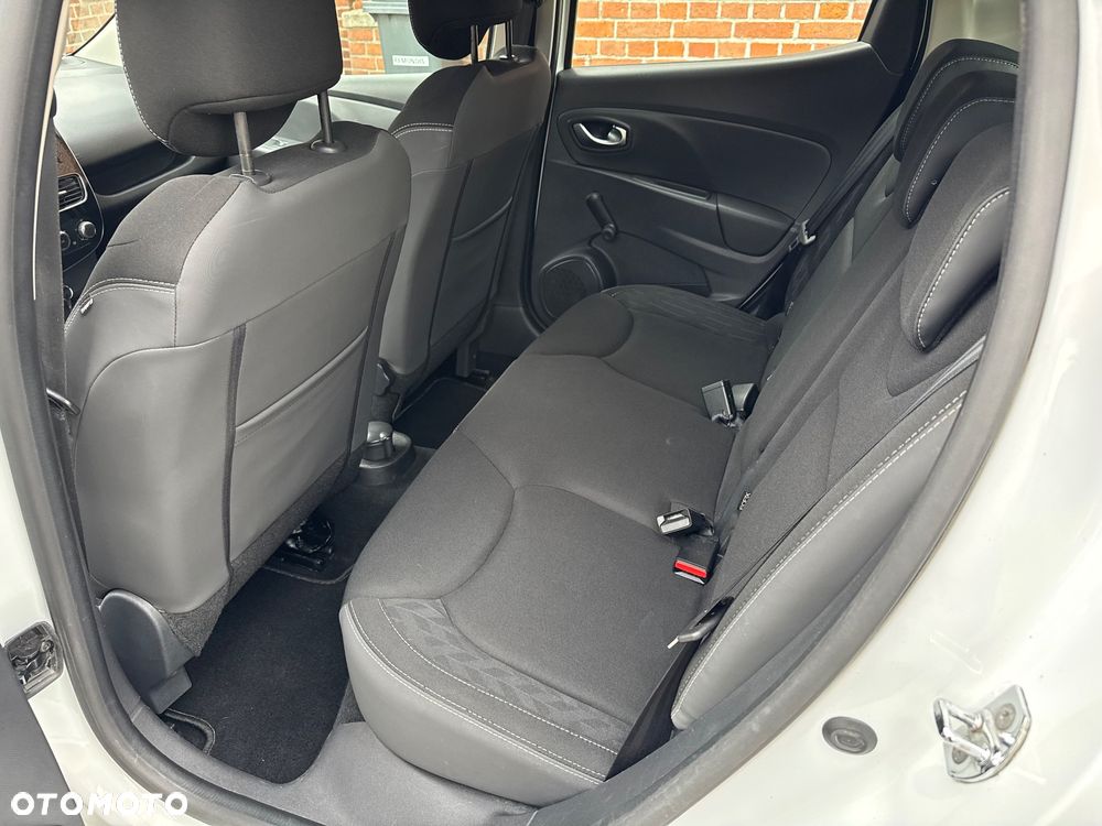 Renault Clio 1.2 16V 75 Limited - 31