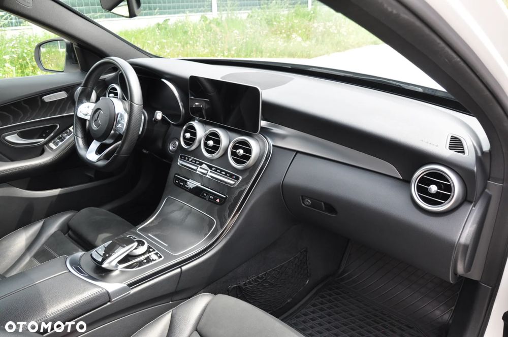 Mercedes-Benz Klasa C 200 4MATIC 9G-TRONIC - 16
