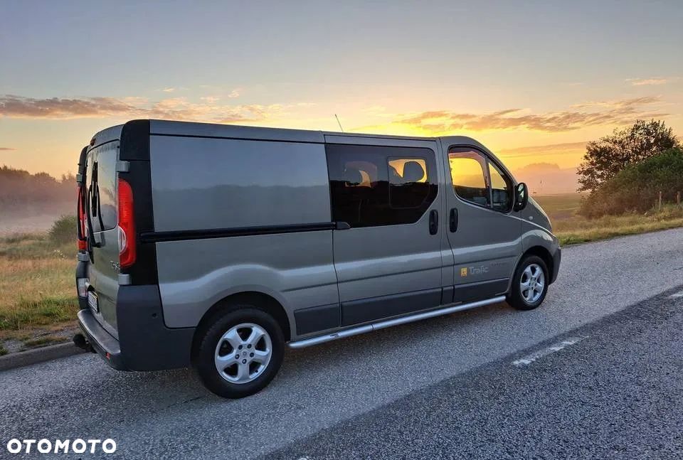 Renault Trafic - 2