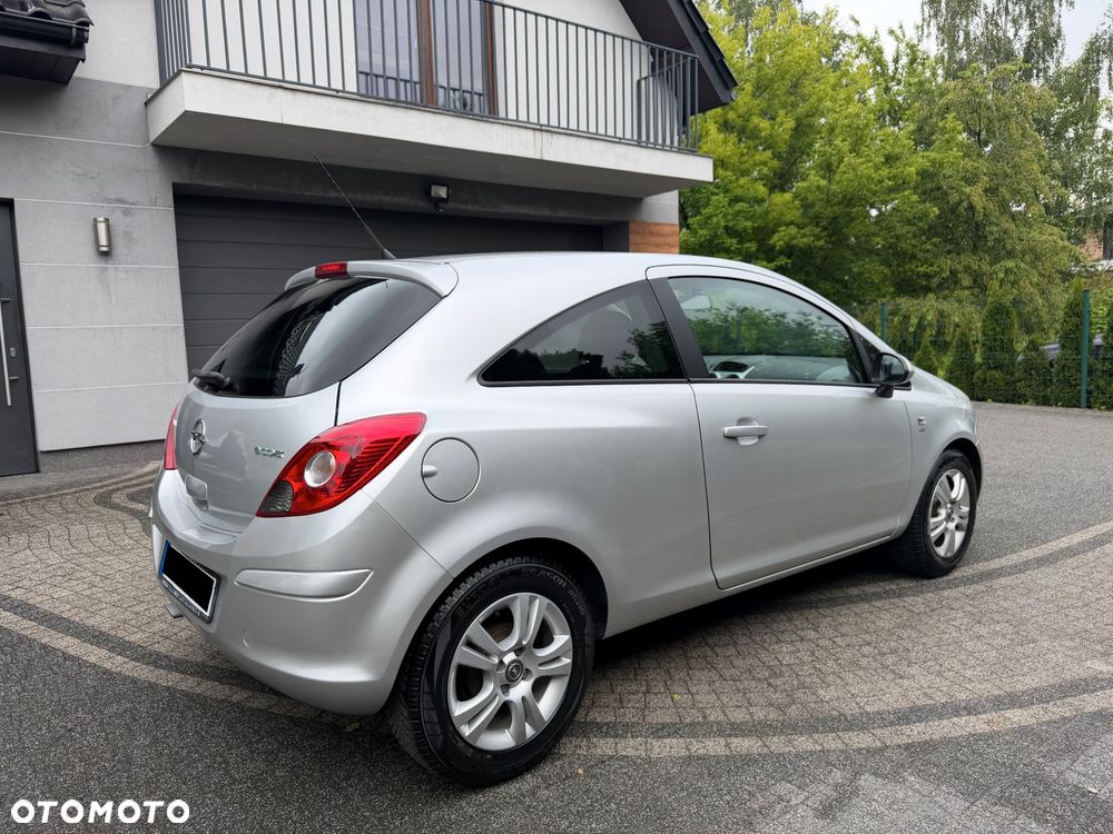 Opel Corsa 1.2 16V Color Edition - 5