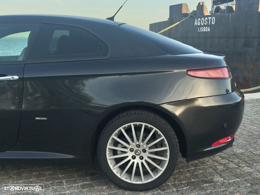 Alfa Romeo GT 1.9 JTD M-JET - 5