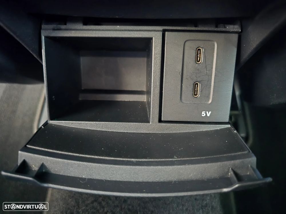 Mercedes-Benz CLA 180 d Shooting Brake AMG Line Aut. - 41