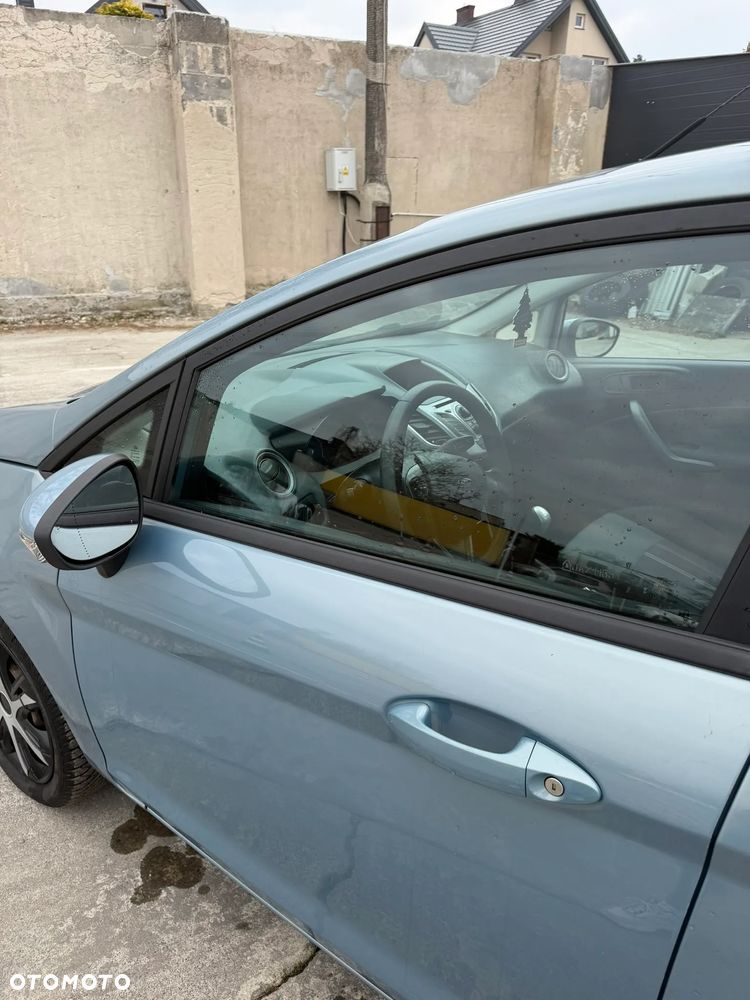 Ford Fiesta 1.4 TDCI - 10