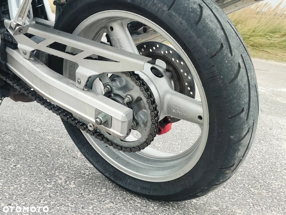 Suzuki SV - 30