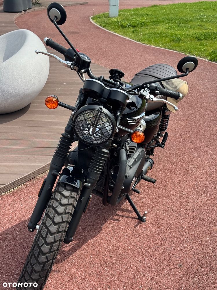 Triumph Bonneville - 2