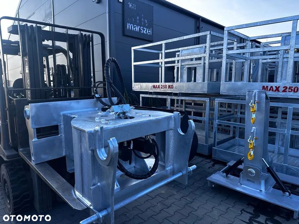 Manitou obrotnica - 12