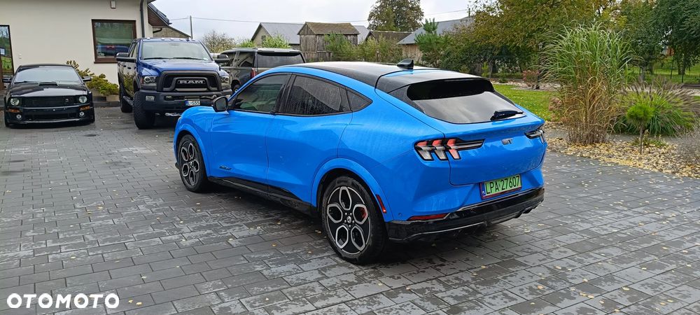 Ford Mustang Mach-E AWD GT - 12