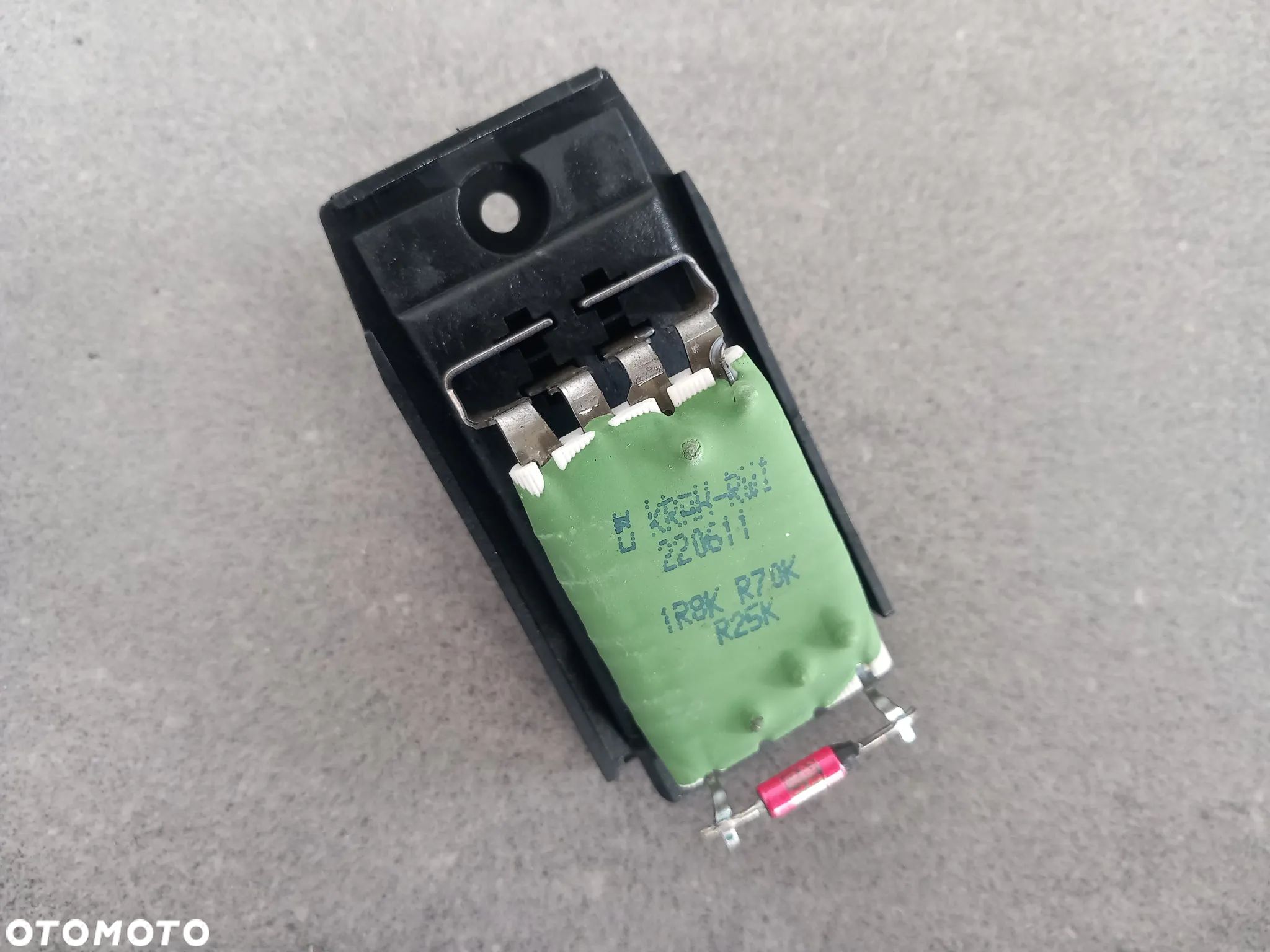 Rezystor opornik dmuchawy Ford 1311115 - 1