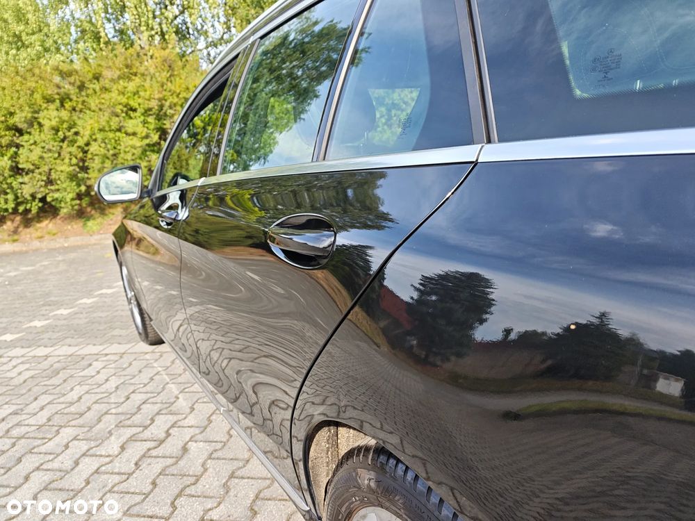 Mercedes-Benz Klasa C 180 (BlueTEC) d 7G-TRONIC Avantgarde - 17