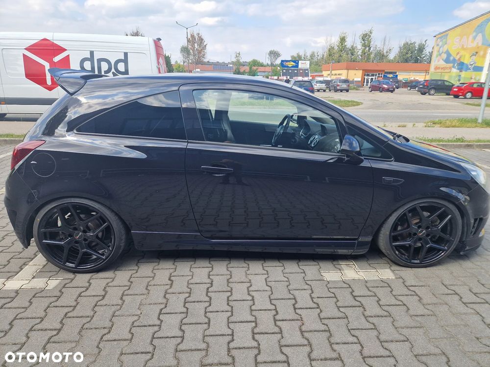 Opel Corsa 1.6 Turbo OPC - 11