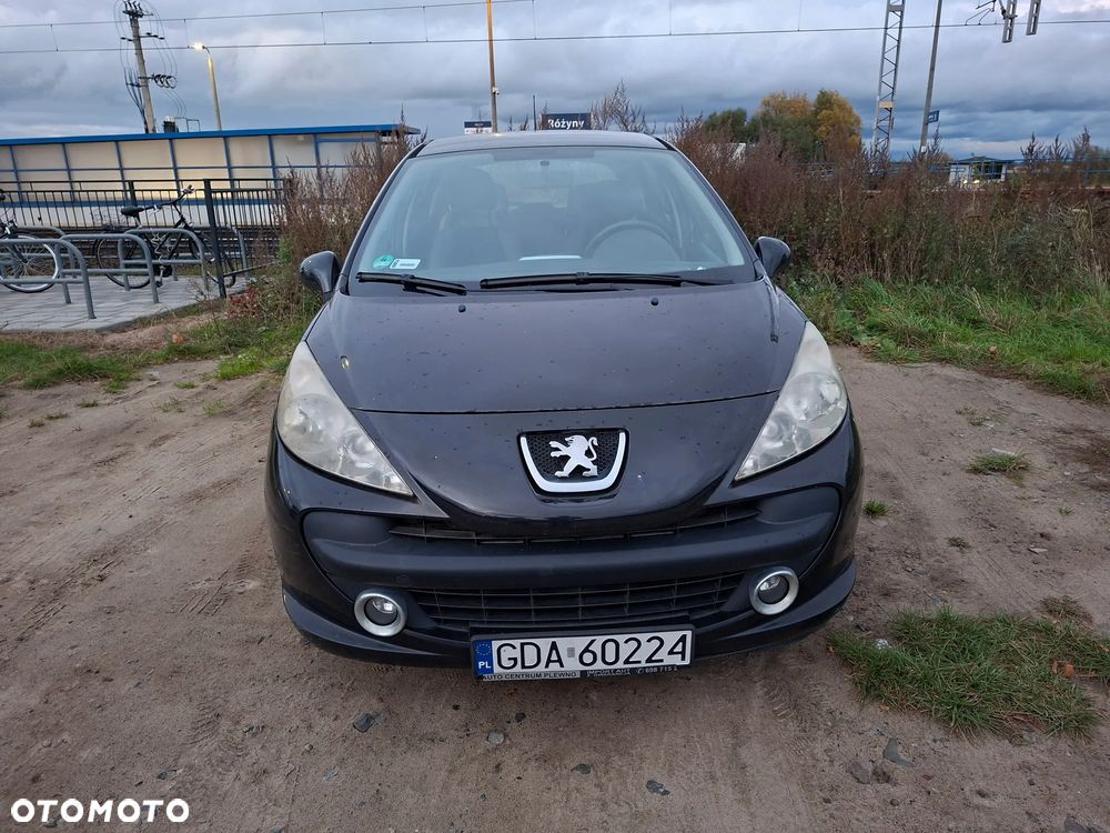 Peugeot 207 2008 photo 2