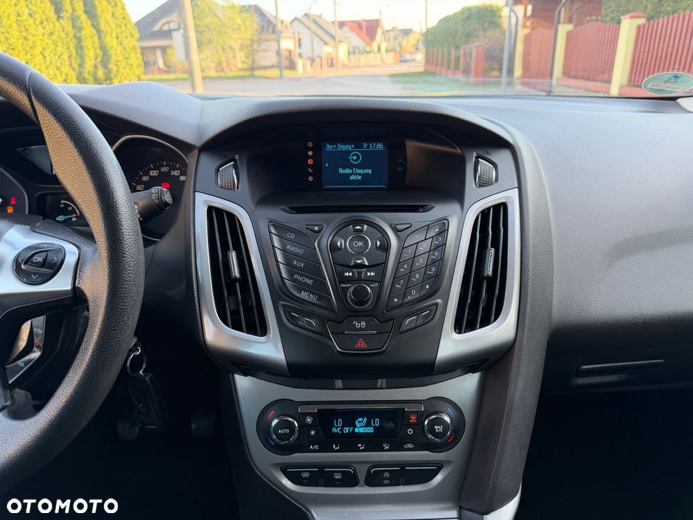 Ford Focus 1.6 TDCi DPF Champions Edition - 22