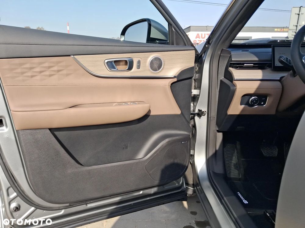 Chery Tiggo 8 1.5 T-GDI Super Hybrid Prestige DCT - 10