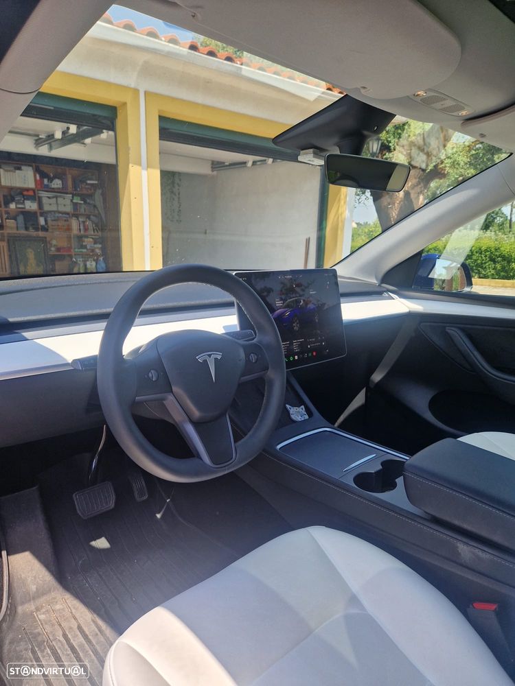 Tesla Model Y RWD - 6