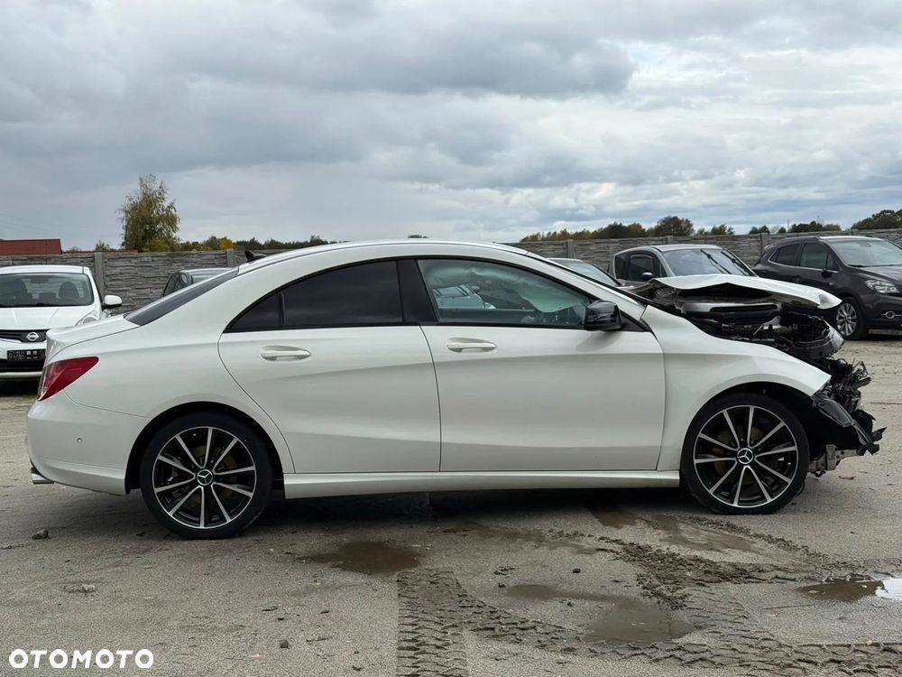 Mercedes-Benz CLA 180 - 16
