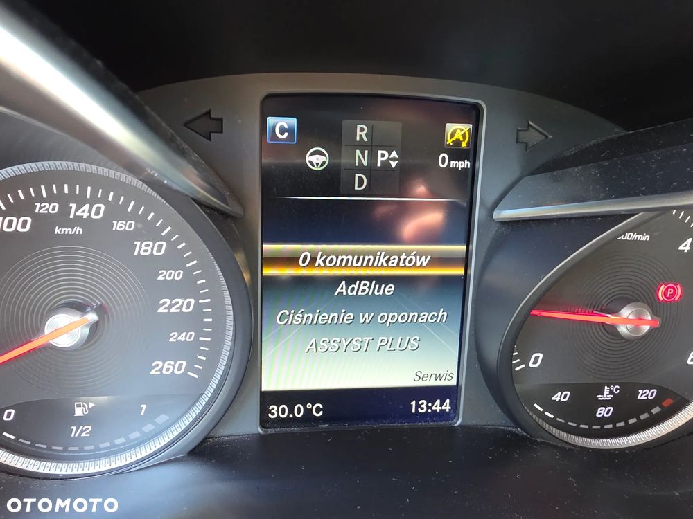 Mercedes-Benz GLC - 29