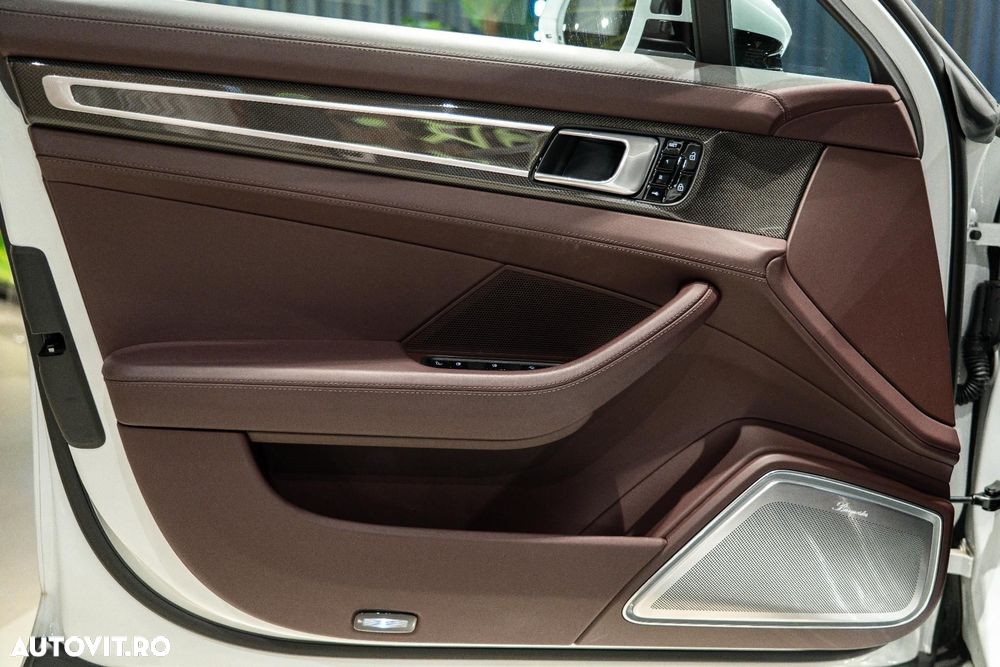 Porsche Panamera - 39