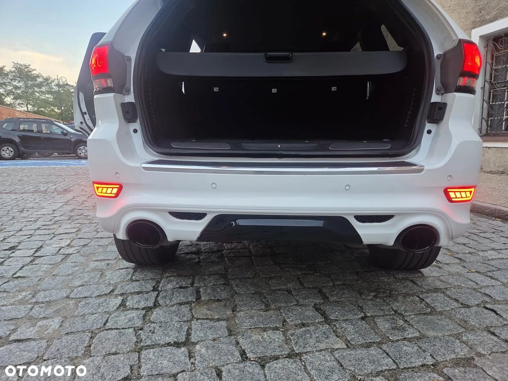 Jeep Grand Cherokee - 9