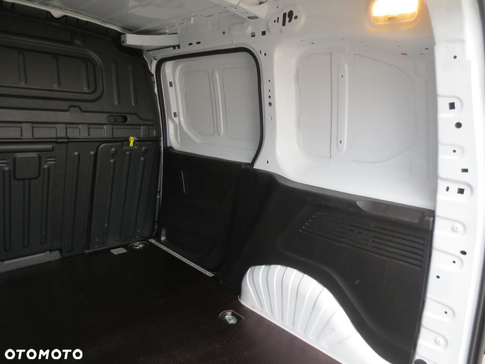 Fiat DOBLO SALON POLSKA ORYGINAŁ MAŁY PRZEBIEG - 26