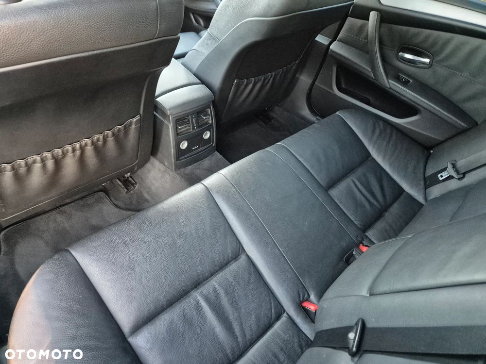 BMW Seria 5 520d - 7
