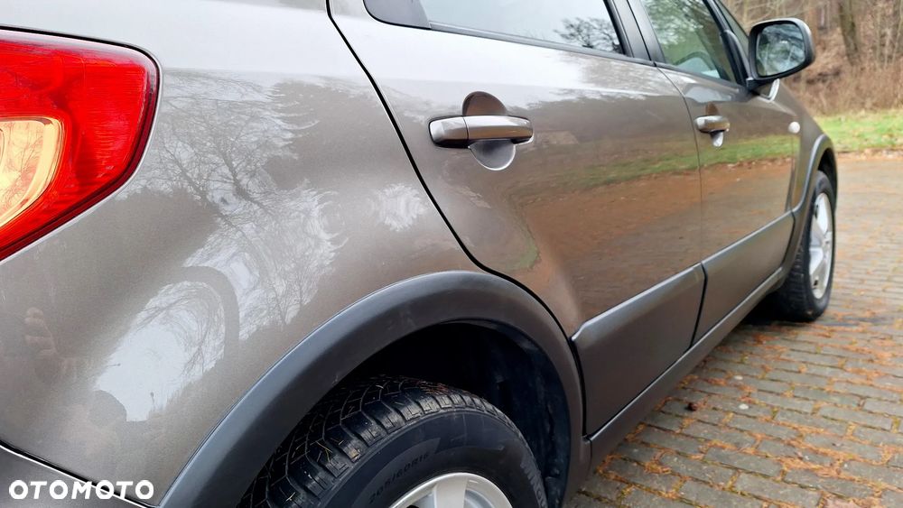 Fiat Sedici 1.6 16V 4x4 Lounge - 9