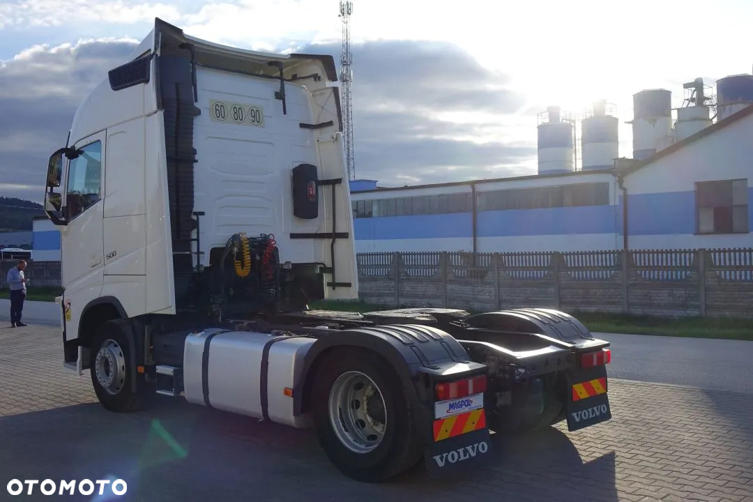 Volvo FH 500 GLOBETROTTER / STANDARD/ AUTOMAT / EURO 6 / KLIMATYZACJA POSTOJOWA/ 2 ZBIORNIKI PALIWA - 7