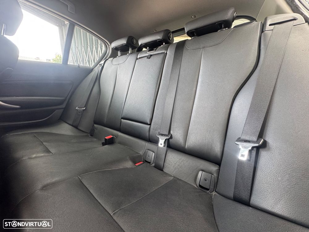 BMW 120 i Sport Line - 9