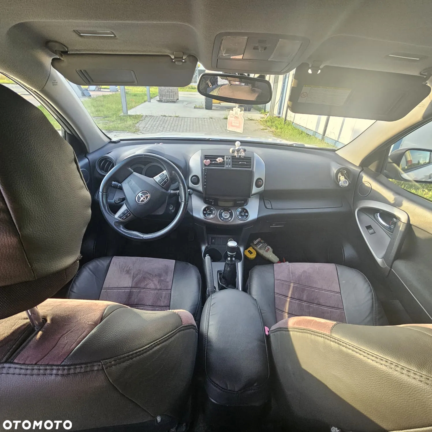 Toyota RAV4 - 4