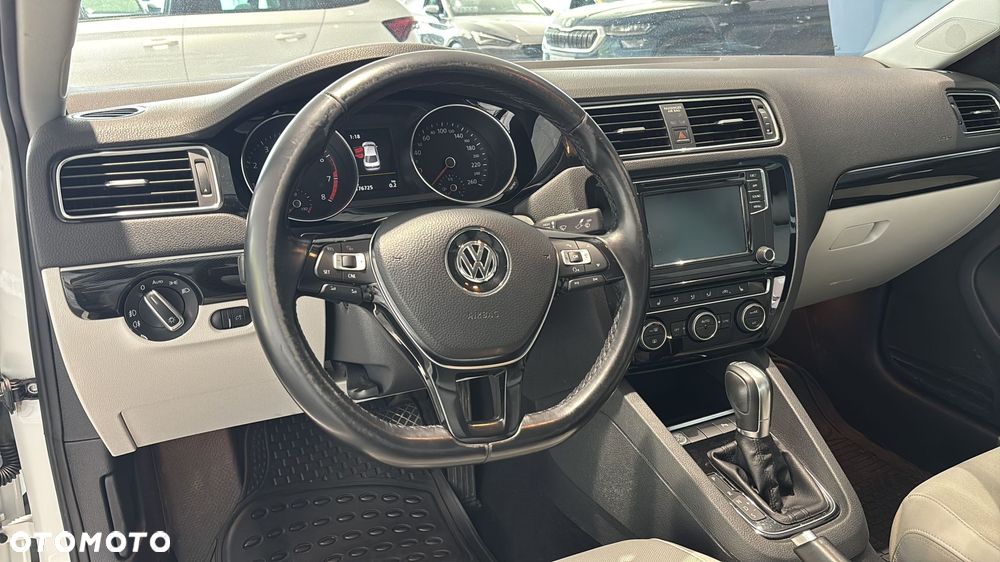 Volkswagen Jetta 1.4 TSI BMT Highline DSG - 10