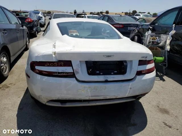 Aston Martin DB9 Touchtronic II - 20