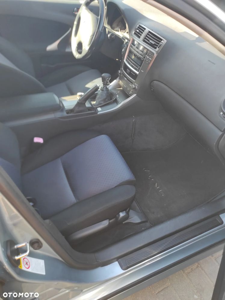 Lexus IS 220d DPNR - 10