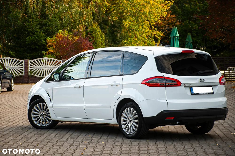 Ford S-Max 2.0 TDCi DPF Champions Edition - 16